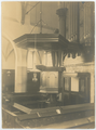 768-0005 Interieur van de dorpskerk Rheden met preekstoel en orgel, 1920-1940