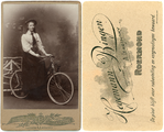 1166-0005 Hortense Hanlo op de fiets, 1894-1900