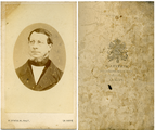 300-0200 Overige foto's van leden van de familie Van Nispen, tak Sevenaer c.a., deels voorzien van de namen van de ...