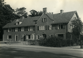 317.02 Een blok van drie herenhuizen, 1938