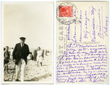 1744.04 Prentbriefkaart met afbeelding van mensen aan zee, 18-08-1927