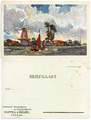 13-0007 Zeilboot vaart voorbij een dorp met windmolen, 1900-1906