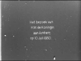 2-0009 'H.M. de Koningin bezoekt Arnhem'