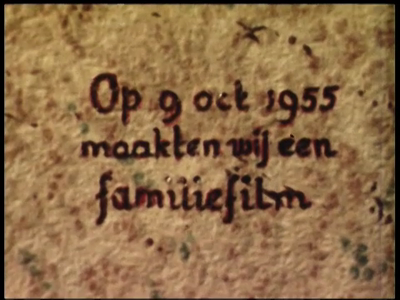 6-0001 Thee in de tuin