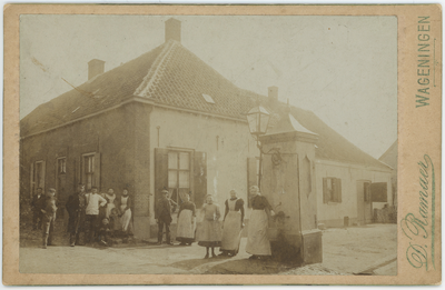 9-0012 Het huis van oom Frans en tante Hanna van Scharrenburg, 1890-1900