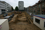 1118 restanten van oude vestingwerken (oven?) tussen (nu) de Nieuwe Oeverstraat en de Oude Oeverstraat, 31-08-2011