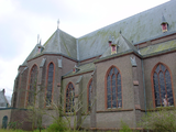 1936 exterieur zijkant RK Sint-Martinuskerk, 28-04-2001
