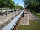 4563 Kraanbrug met de in dwarsrichting gelegde planken spoorbrug Diefdijk, 02-06-2010