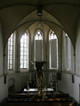 5813 interieur koor met zicht op kansel ruïnekerk Ammerzoden, 22-07-2010