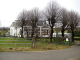 6382 achterkant woonhuis aan dijk nabij spoorlijn Arnhem/Nijmegen, 17-02-2009