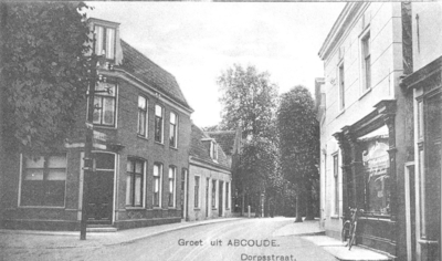 47; De Dorpsstraat te Baambrugge