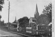 106; De Kerkstraat te Abcoude met de Rooms-Katholieke kerk