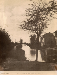 190; Gezicht op de molen bij de Angstel te Baambrugge