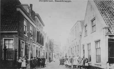 368; De Dorpsstraat te Baambrugge
