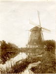 100; De molen aan de Winkeldijk te Abcoude