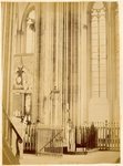 122315 Interieur van de Domkerk te Utrecht: de kooromgang uit het zuidwesten met links de graftombe van admiraal W. J. ...