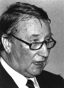 90312 Portret van de heer H. ten Brink, tot 1986 voorzitter van de Bouwvereniging St. Joseph in de gemeente Vleuten-De ...