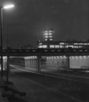 156412 Gezicht op de Emmasingelviaduct (Boschdijkviaduct) te Eindhoven, bij avond.