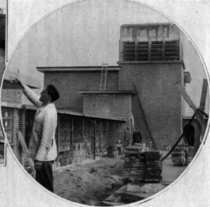 78366 Gezicht op de in aanbouw zijnde zwembad 'Noorderbad' (Boisotstraat 25) te Utrecht.