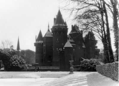 88751 Gezicht op het Kasteel De Haar (Kasteellaan 1) te Haarzuilens (gemeente Vleuten-De Meern) in winterse ...