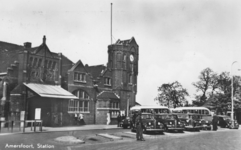 162530 Gezicht op het N.S.-station Amersfoort te Amersfoort.