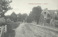 161562 Gezicht op een spoorwegovergang in de spoorlijn Doetinchem-Ruurlo te Zelhem.