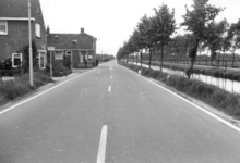 89375 Gezicht vanuit het zuidoosten in de Rijksstraatweg ter hoogte van de nrs. 132-134 te De Meern (gemeente ...