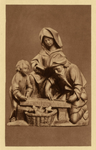 121497 Afbeelding van het, ca. 1477 door Adriaan van Wesel vervaardigde, eikenhouten beeld H. Familie, uit de collectie ...