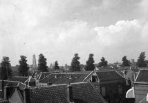84920 Overzicht van een deel van de wijk Wittevrouwen te Utrecht, vanaf het dak van de Diergeneeskundige Kliniek voor ...