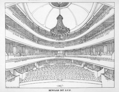 38238 Interieur van de stadsschouwburg (Vredenburg D 163) te Utrecht: de zaal gezien vanaf het toneel.N.B. Het adres ...