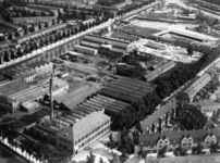 76133 Luchtfoto van de N.V. Machinefabriek Jaffa voorheen Louis Smulders & Co. (Groeneweg 2) te Utrecht.