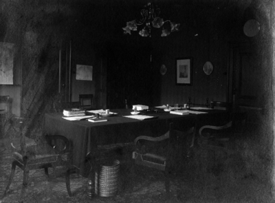 80341 Interieur van het Stadhuis (Stadhuisbrug 1) te Utrecht: kamer van burgemeester en wethouders.