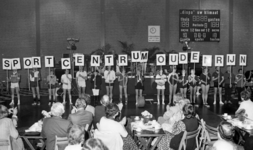 91451 Afbeelding van de feestelijke opening van het Sportcentrum Oudenrijn (Europaweg 48) te De Meern (gemeente ...