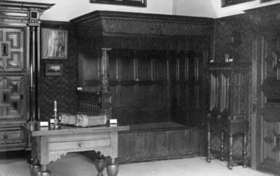 78691 Interieur van een stijlkamer van het Centraal Museum (Agnietenstraat 1) te Utrecht: Renaissance-kamer.