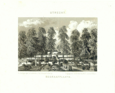 38443 Gezicht op de Eerste Algemene Begraafplaats Soestbergen aan de Gansstraat te Utrecht met op de achtergrond de ...