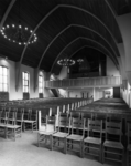 71676 Interieur van de Mattheuskerk (H. van Tussenbroekplantsoen 1A) te Utrecht; kerkzaal met galerij en het orgel ...