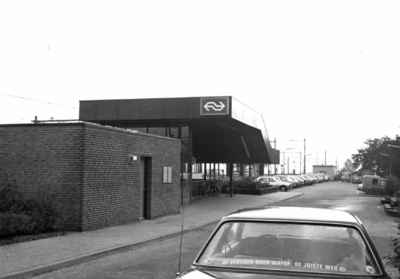 150011 Gezicht op het N.S.-station te Abcoude.