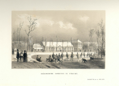 38104 Gezicht vanaf de Wittevrouwensingel over de stadsbuitengracht te Utrecht op de Zoölogische Sociëteit tegenover ...