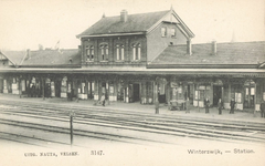 161553 Gezicht op het H.S.M.-station Winterswijk te Winterswijk.