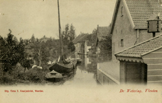 89763 Gezicht vanuit het zuidoosten op de Vleutense Wetering te Vleuten. N.B. De gemeente Vleuten is per 1 jan. 1954 ...