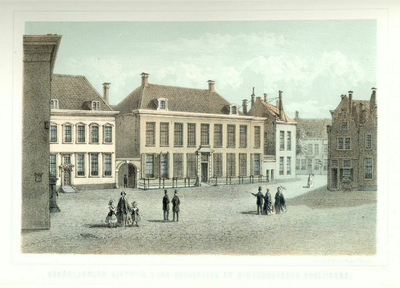 38433 Gezicht vanuit de Breedstraat te Utrecht op de voorgevel van het Nederlandsch Gasthuis voor Behoeftige en ...