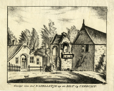 200430 Gezicht op het St. Petronellakapelletje te De Bilt met aan beide kanten daarachter een huis.01-01-1620-31-12-1620