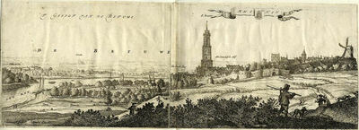 206085 Gezicht op Rhenen gezien vanaf de Rhenense Berg, uit het oosten, met links en op de achtergrond de Rijn en de ...