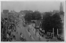 122041 Gezicht op het Vredenburg te Utrecht, uit het westen.