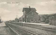 161563 Gezicht op het H.S.M.-station Zetten-Andelst te Zetten.