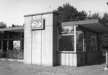 150837 Gezicht op een gedeelte van het N.S.-station Wezep te Wezep.