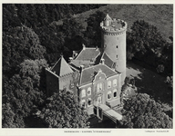 92530 Luchtfoto van het kasteel Sterkenburg (Langbroekerdijk 10) te Driebergen-Rijsenburg uit het zuidwesten.