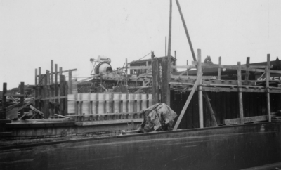 164713 Gezicht op de werkzaamheden ten behoeve van de verbouwing van de tunnel onder het spoor in de Leidseweg te ...