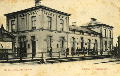 164941 Gezicht op het S.S.-station Nieuwersluis te Nieuwersluis.