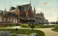 164948 Gezicht op het S.S.-station Nijmegen te Nijmegen.